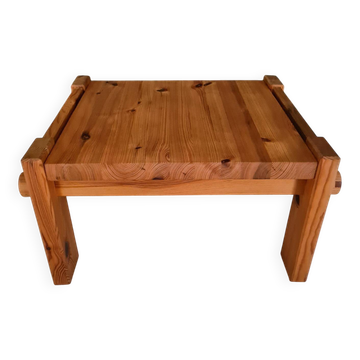 Modern Scandinavian coffee table in pine by Yngve Ekström