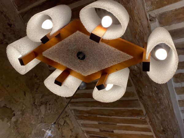 Lustre en lucite scandinave