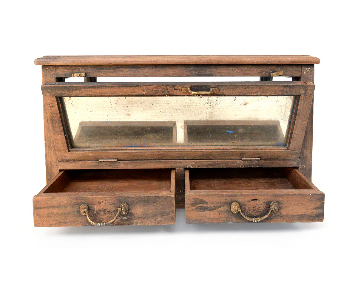 Wooden showcase with 2 drawers