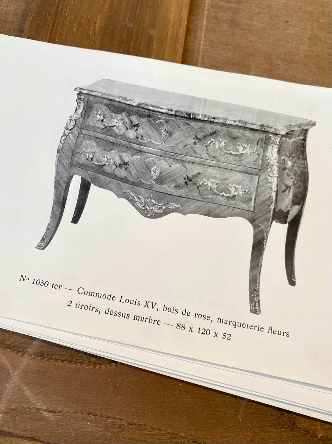Chevet style Louis XV, Restauré, Marqueterie bois de rose