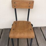 Vintage desk and chair for children between 3 and 5 years old