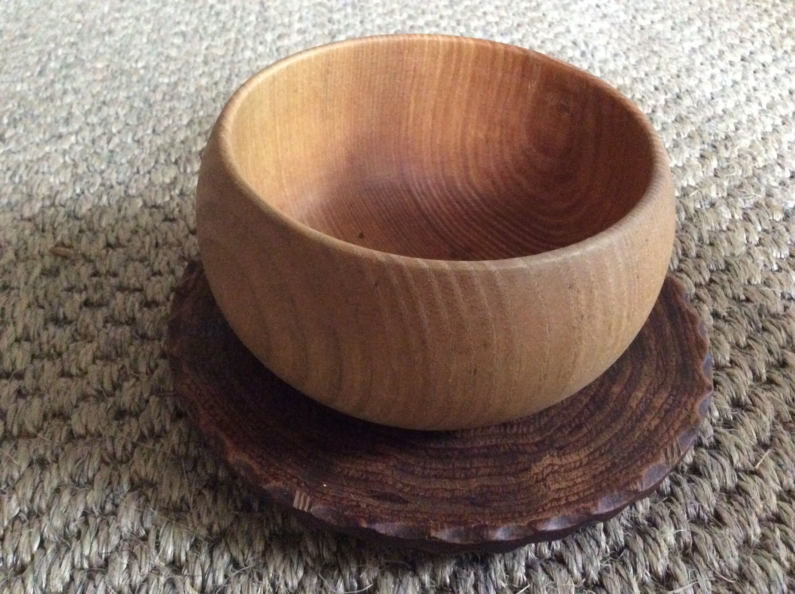 Wooden bowl and plate set