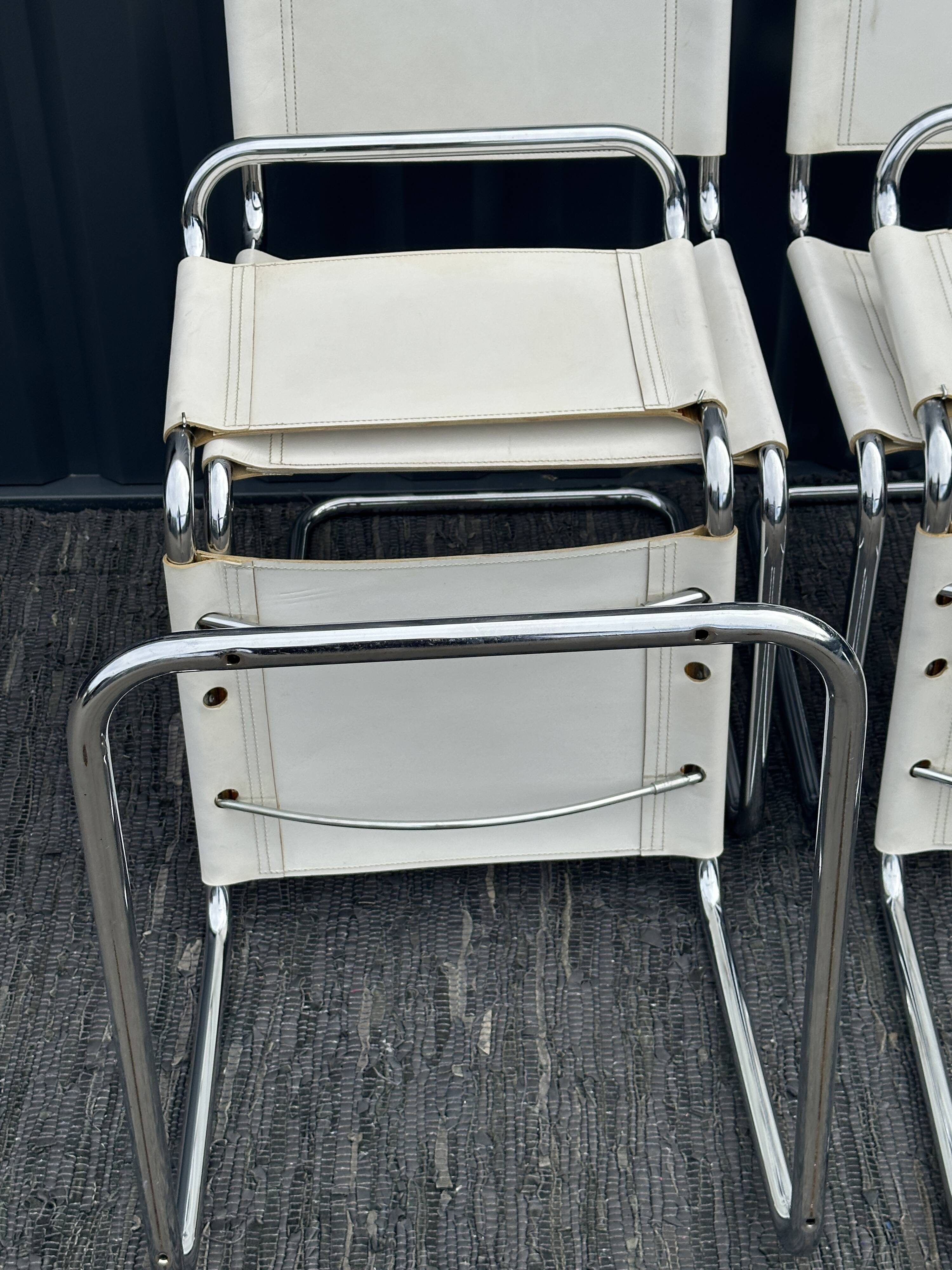 MART STAM CHAISES S 33 ou CANTILEVER ( 4 )