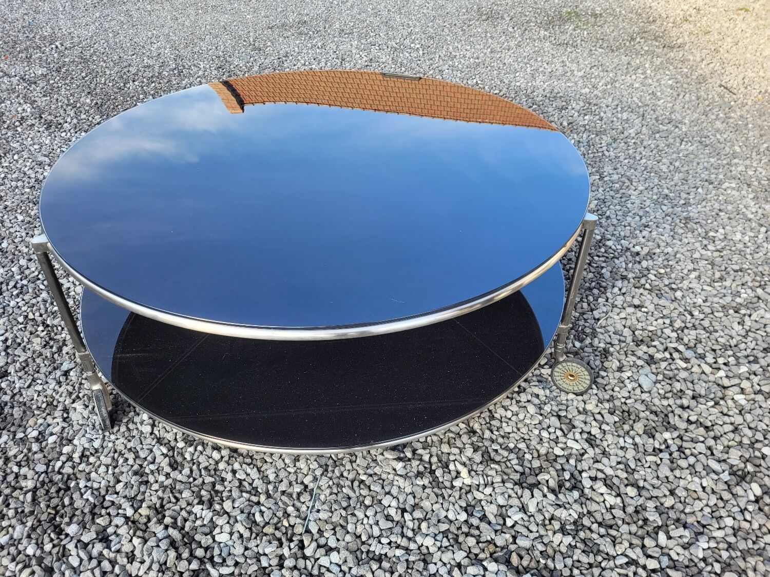 Round coffee table top in black glass