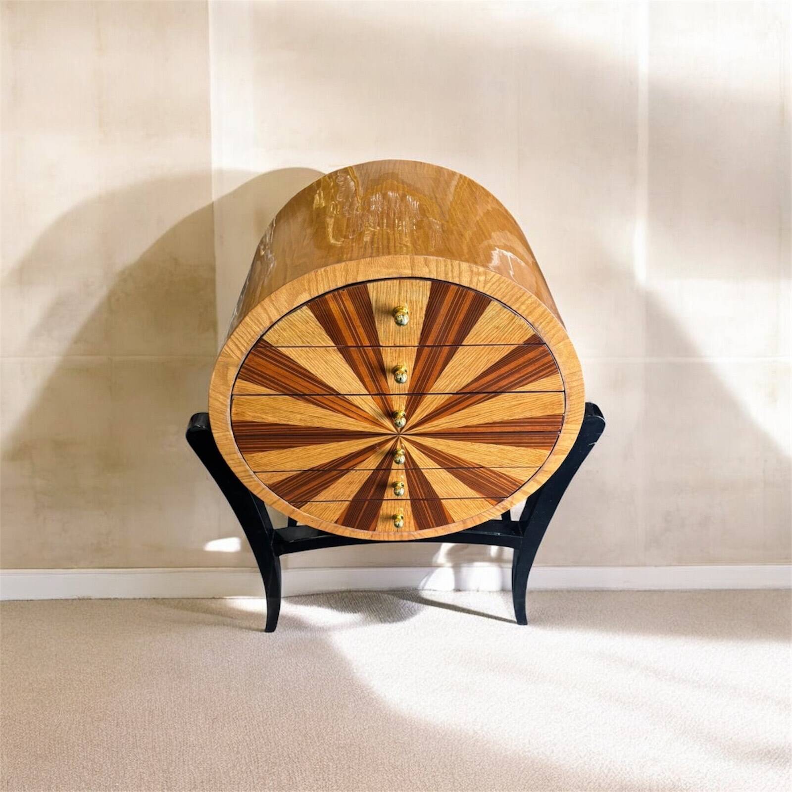 Commode artisanale de style Art déco en palissandre et loupe d’orme
