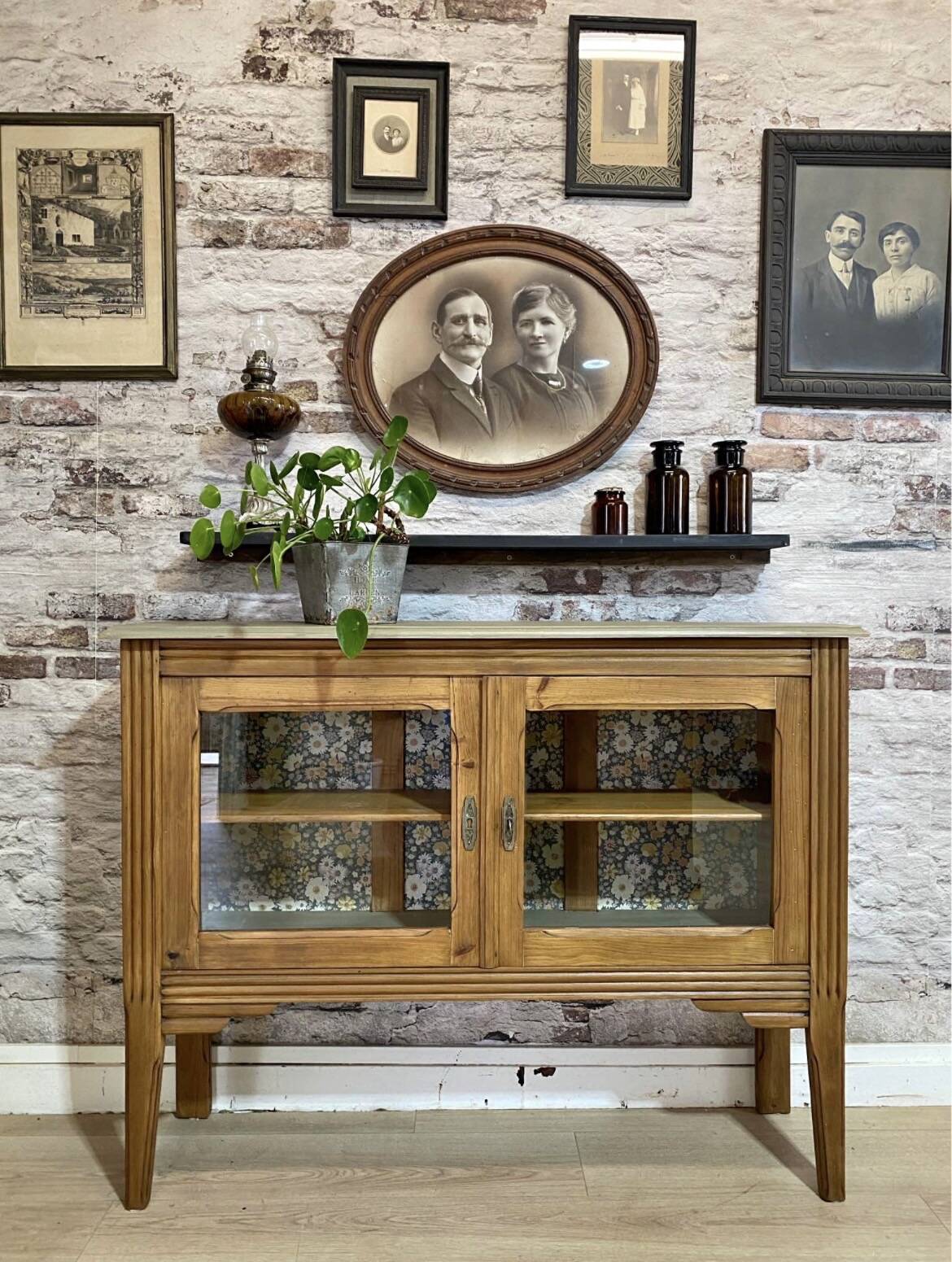 Buffet console