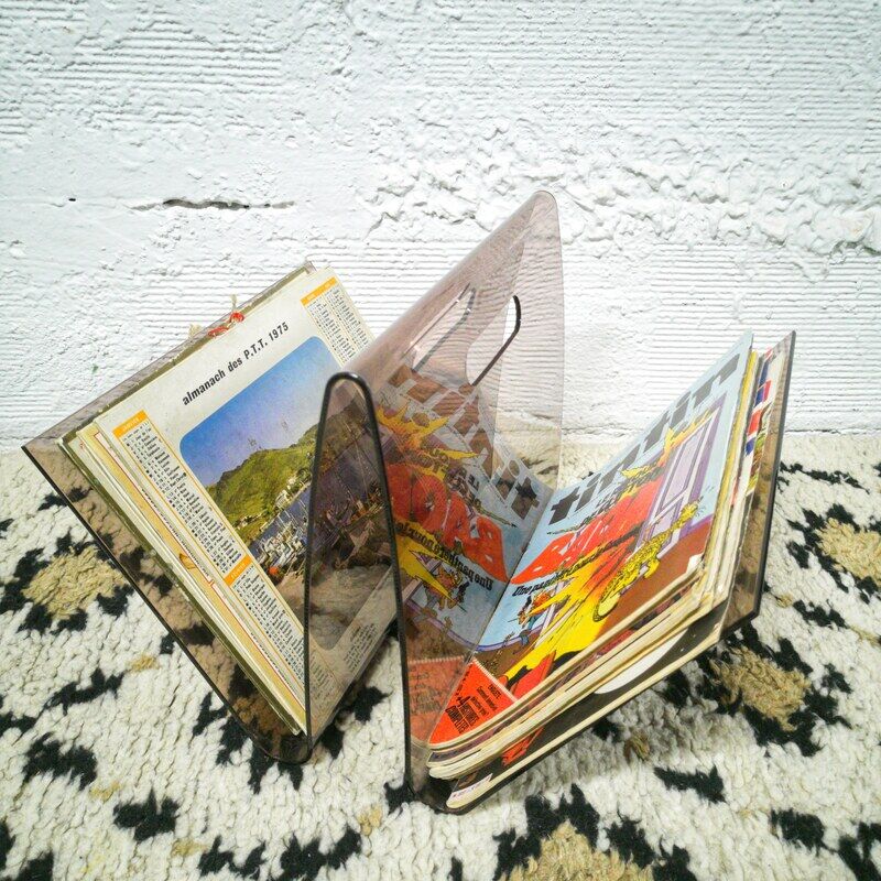Plexiglas design magazine holder
