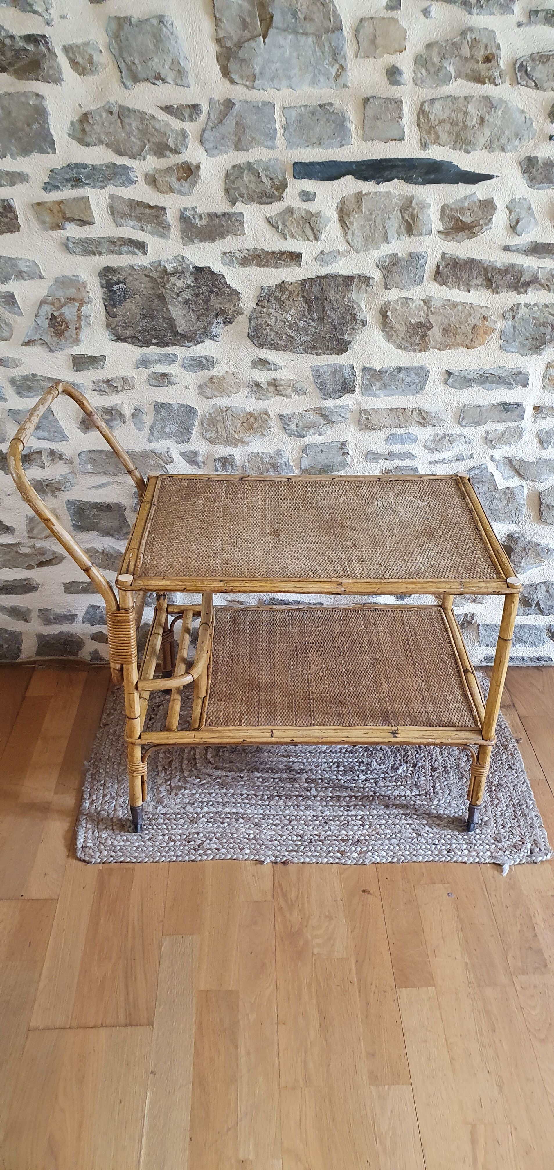 Serving table in rattan