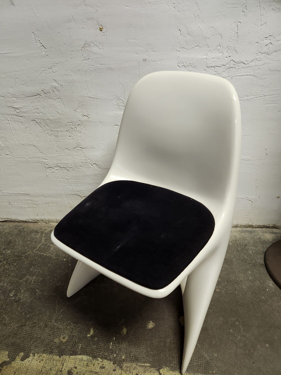 Casala chair design Alexander Begge space-age