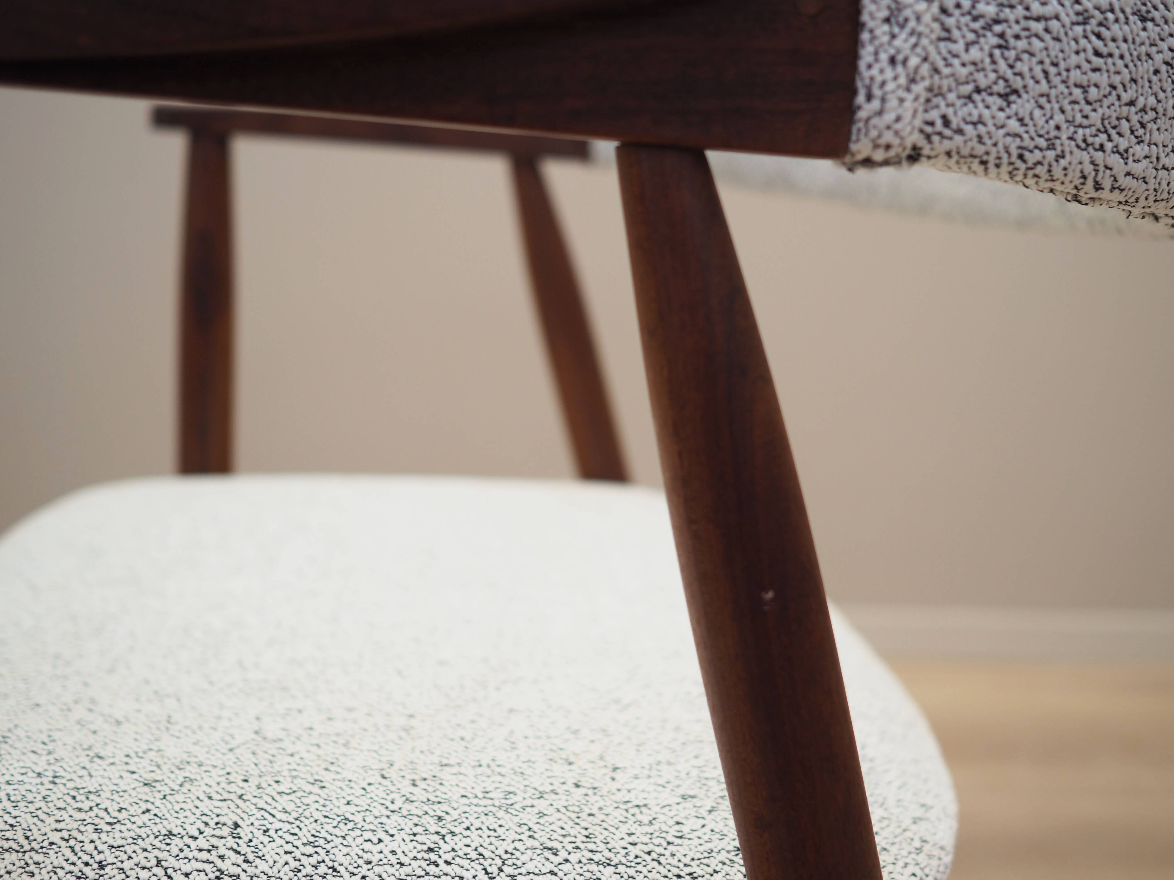 Chaise en teck, design danois, années 1970, production : Danemark