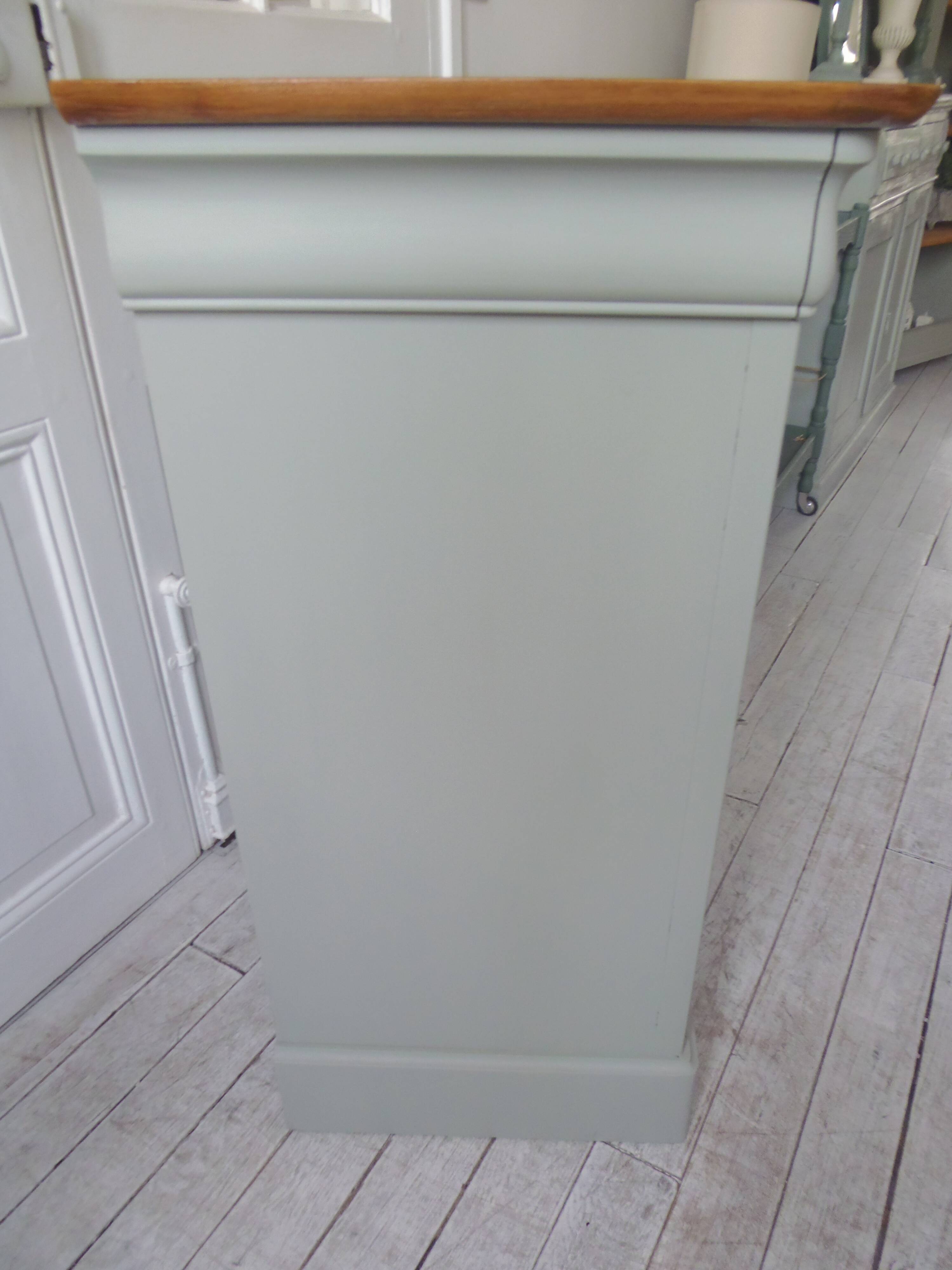 Beautifully crafted Louis Philippe style jam maker sublimated in verdigris, wooden top.