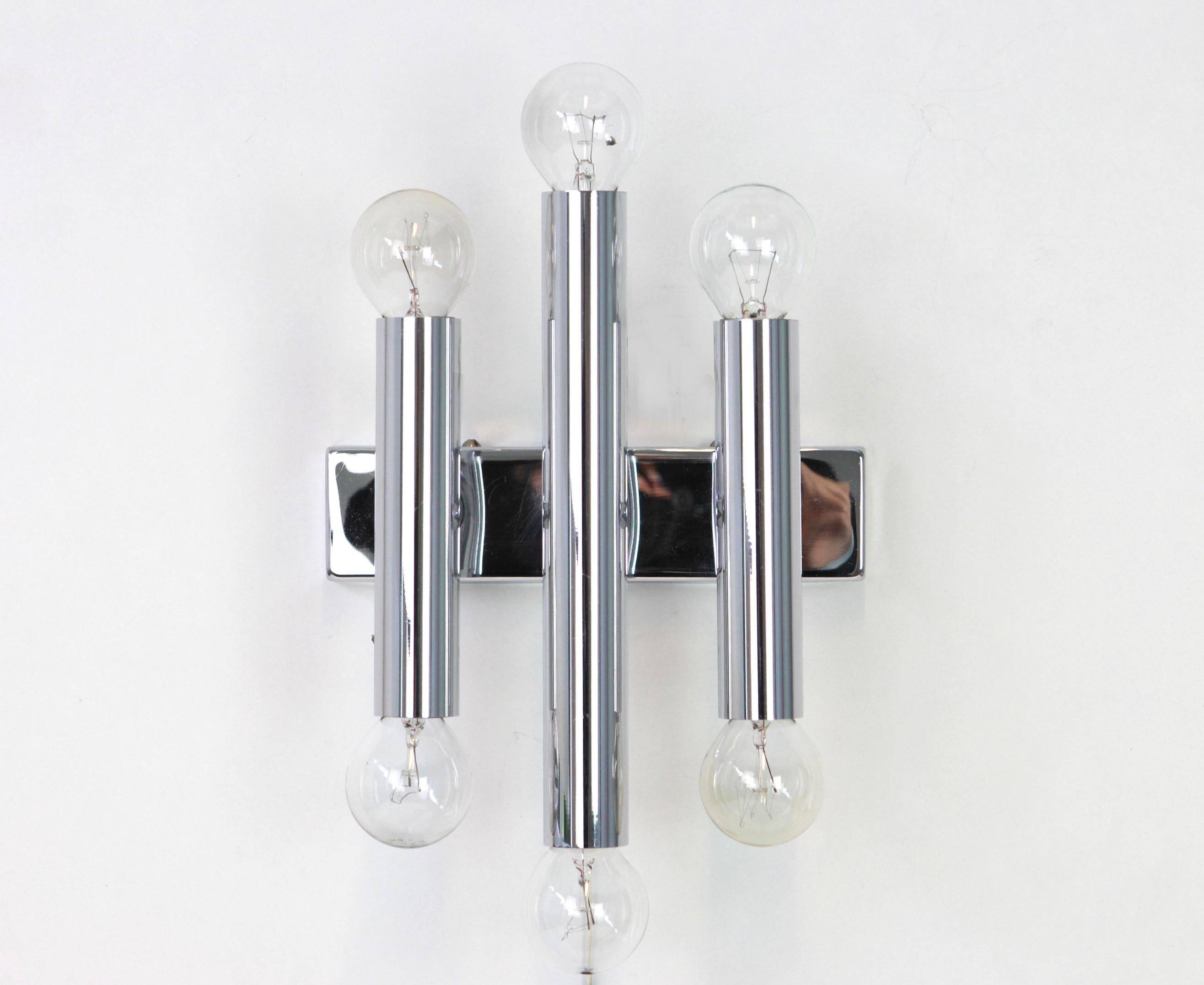 Pairs of Italian chrome wall sconces in the Sciolari style, 1970s.
