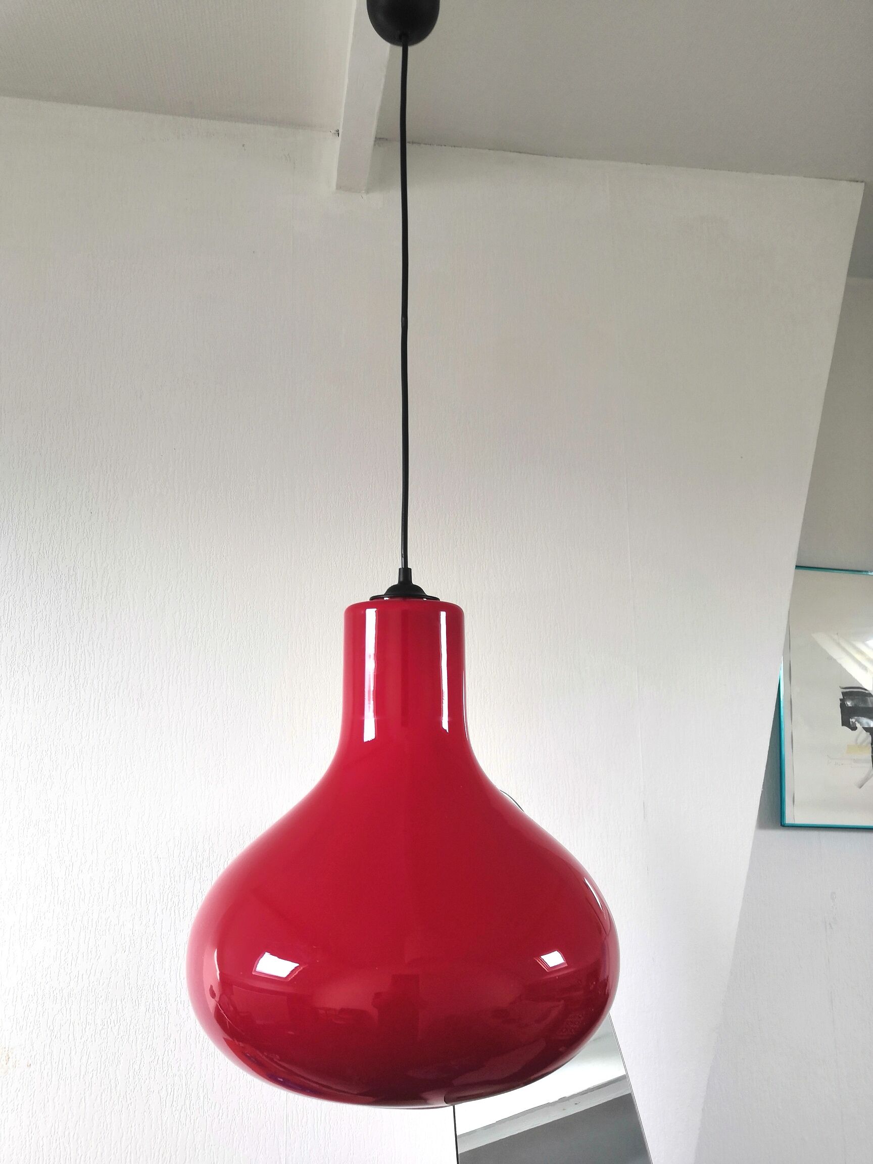Suspension in red opaline design 70s