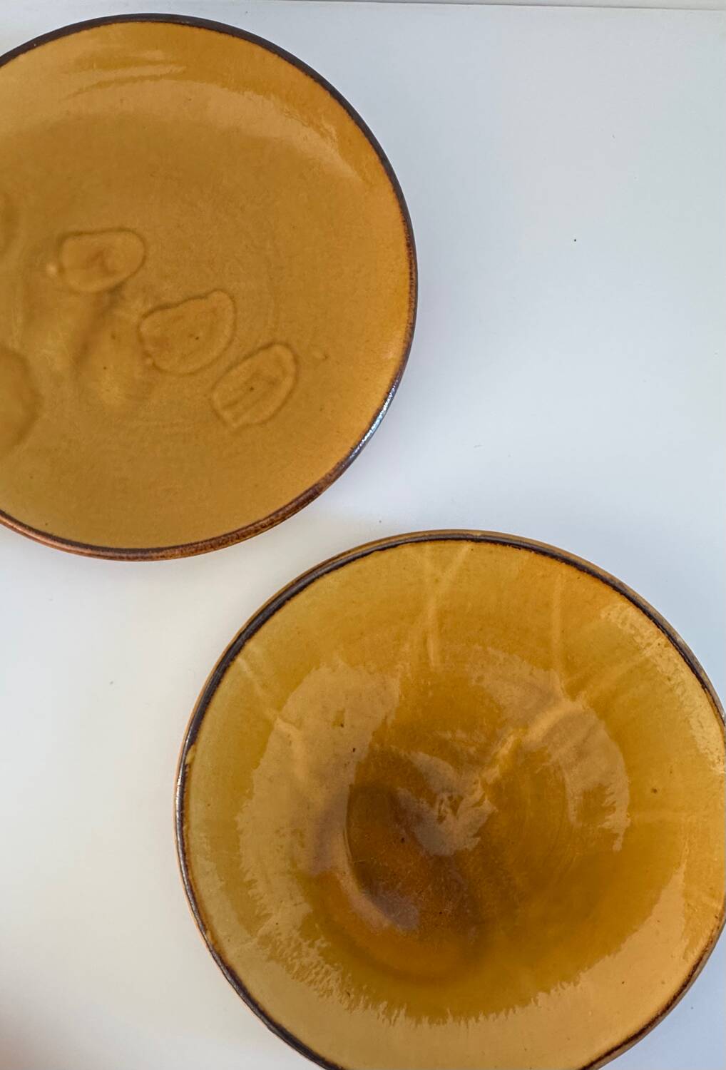 Pair of flat plates Vallauris