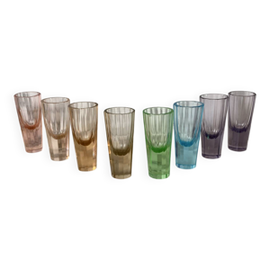 Série de 8 verres à - multicolores