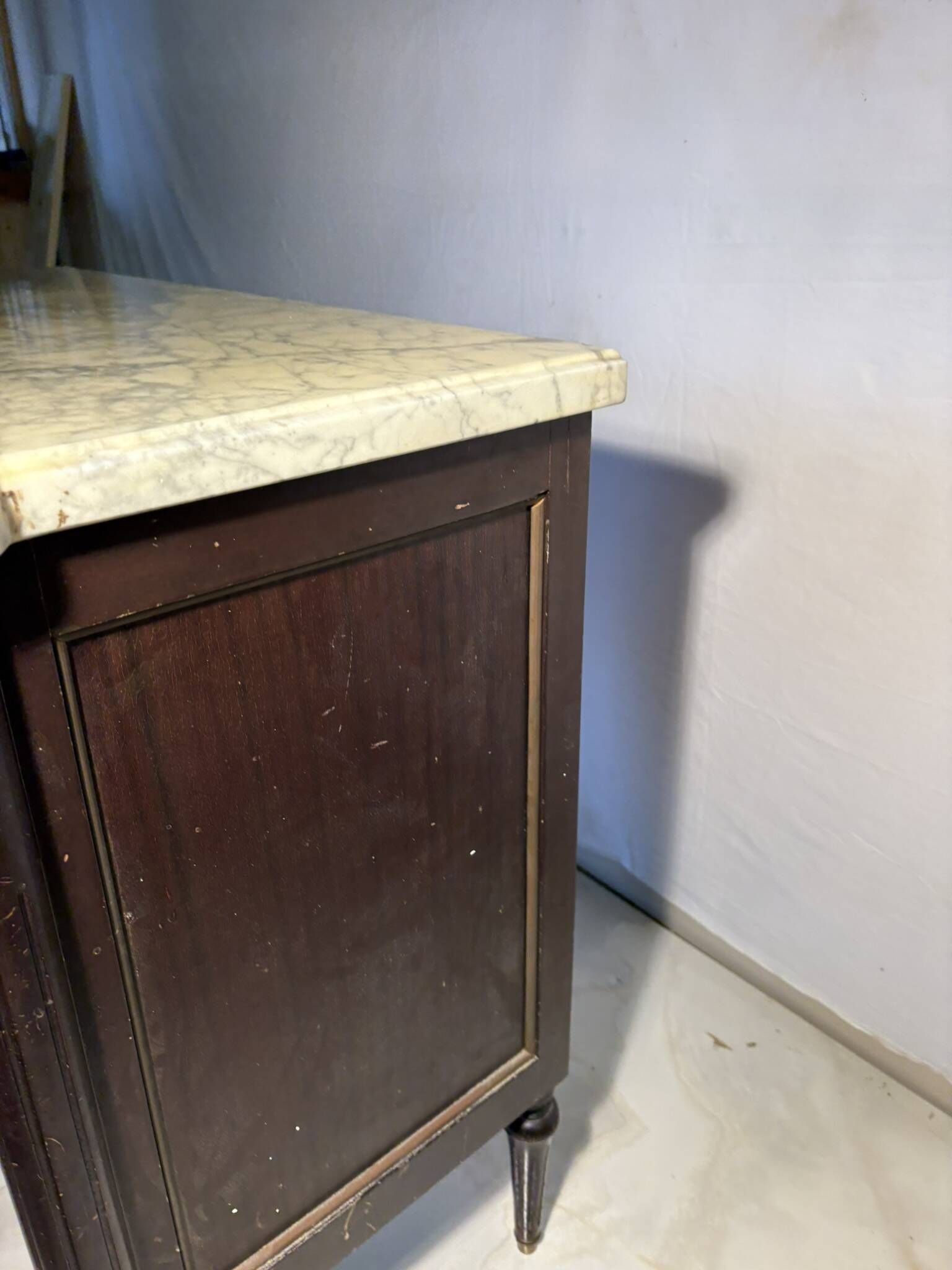 Commode with 3 drawers in Louis XVI style, marble and gilded bronze.