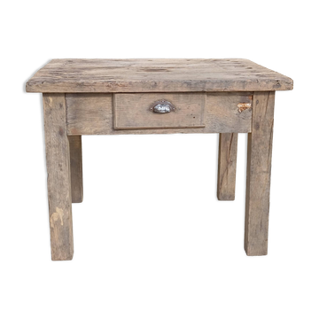 Farmhouse style coffee table