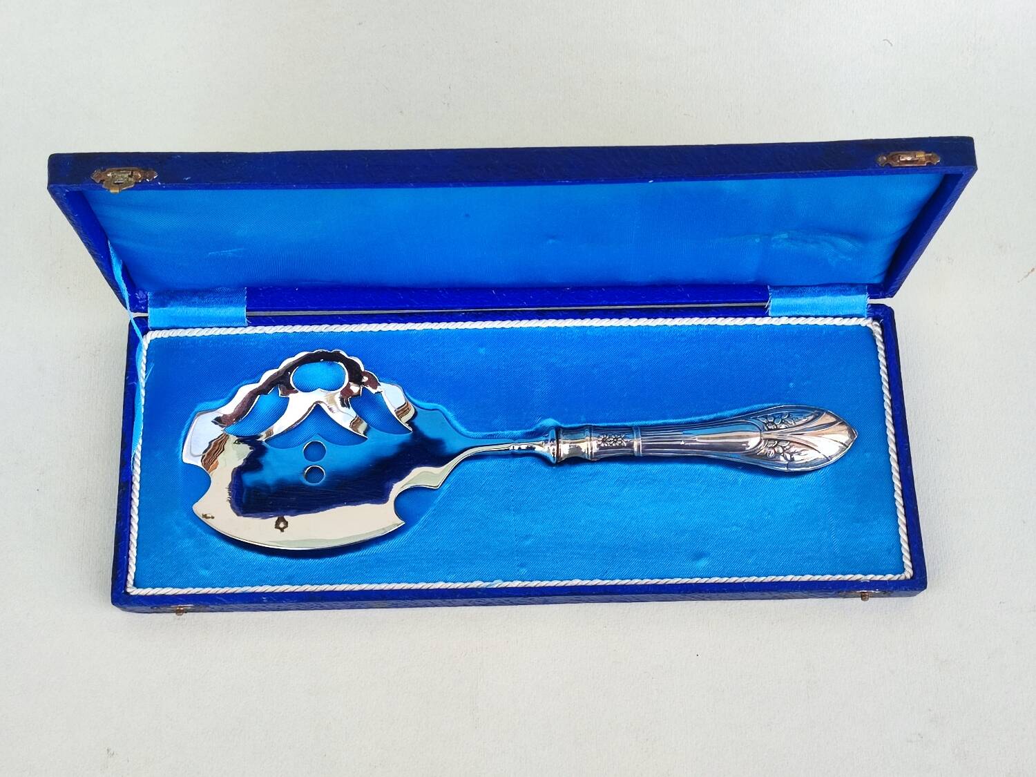 Silverplated cake knife /scoop