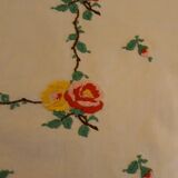 Nappe " Fleurie " brodée main et ses 12 serviettes années 80