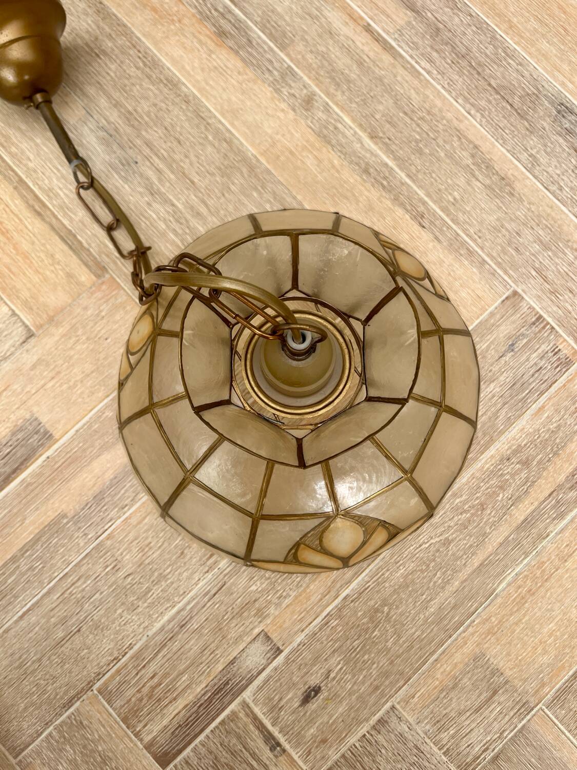 Hazel suspension pearl