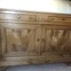 Buffet ancien en noyer blond