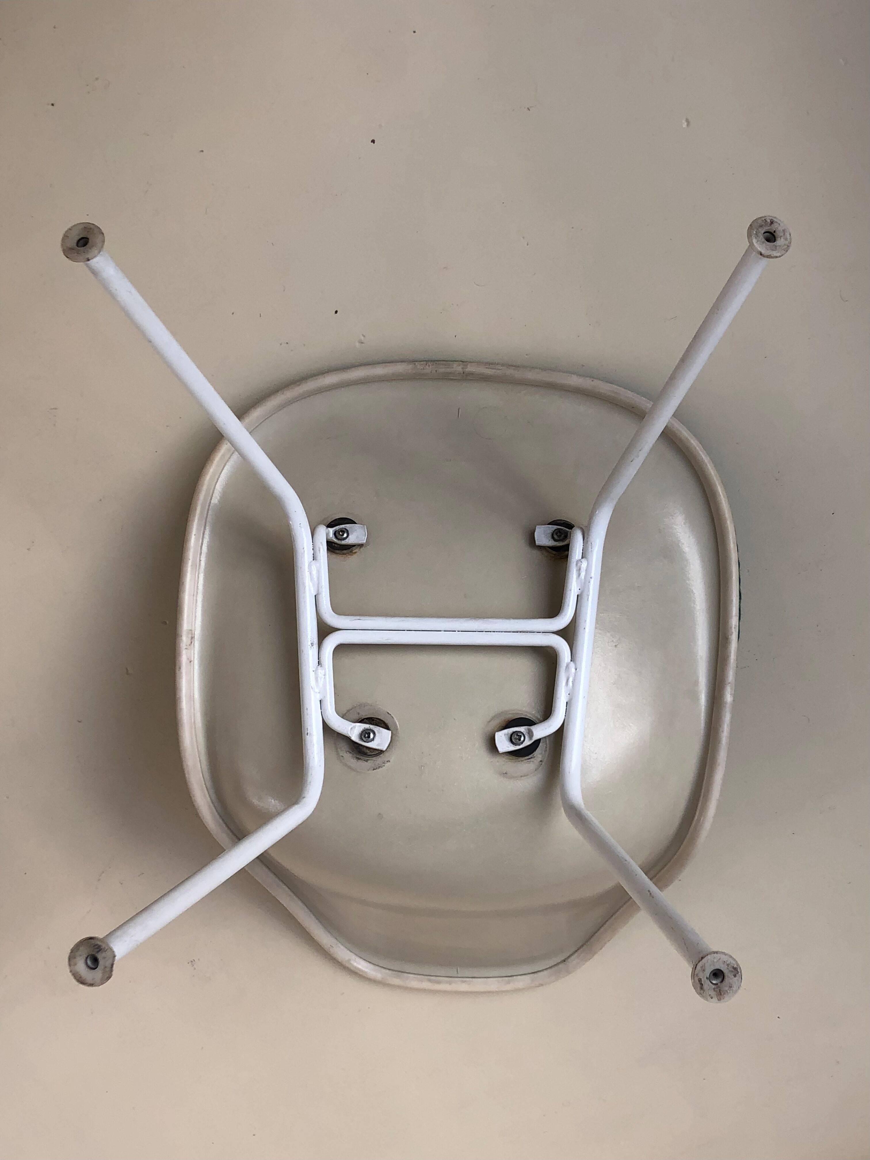 Pair of chairs low base Charles and Ray Eames, fabric Alexander Girard, ed. Herman Miller, 1970