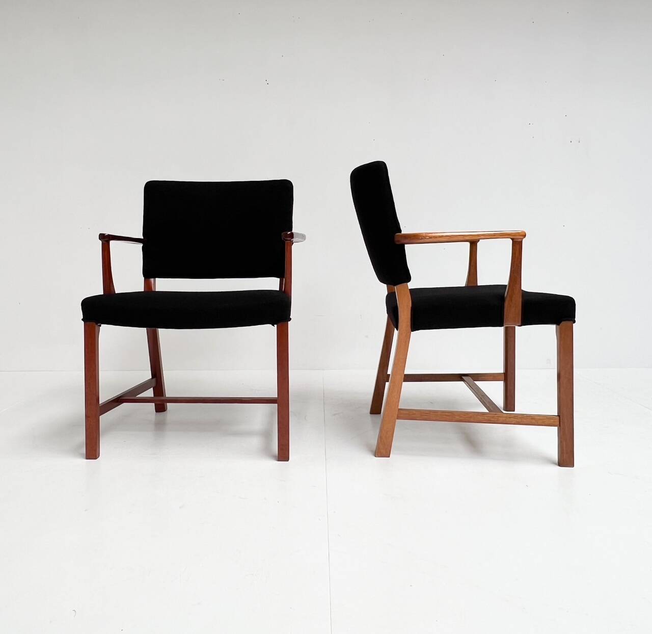 Ensemble de 2 chaises danoises en acajou par Erik Bjorn Olsen, années 1970