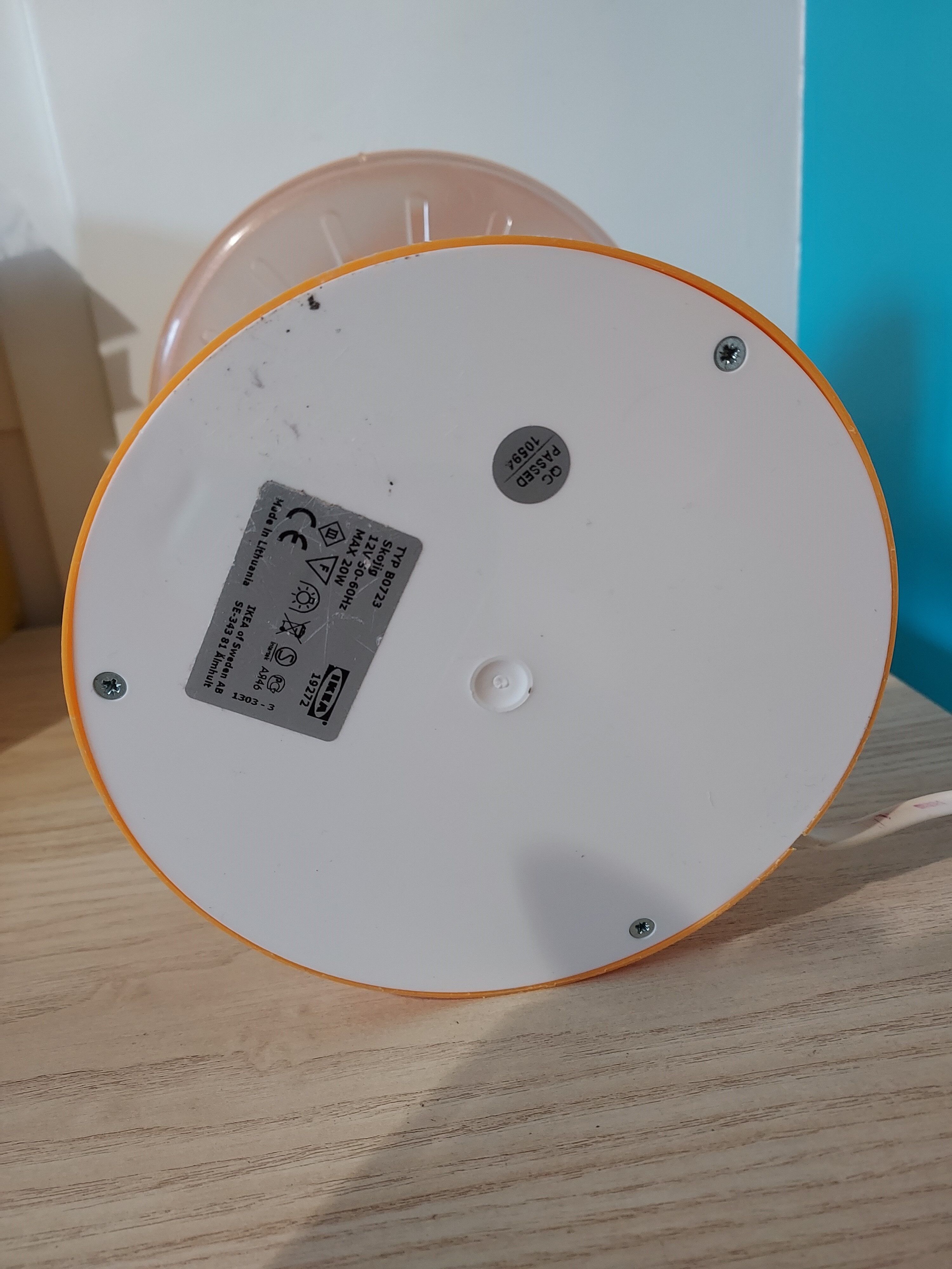 Orange ikea Skojig lamp