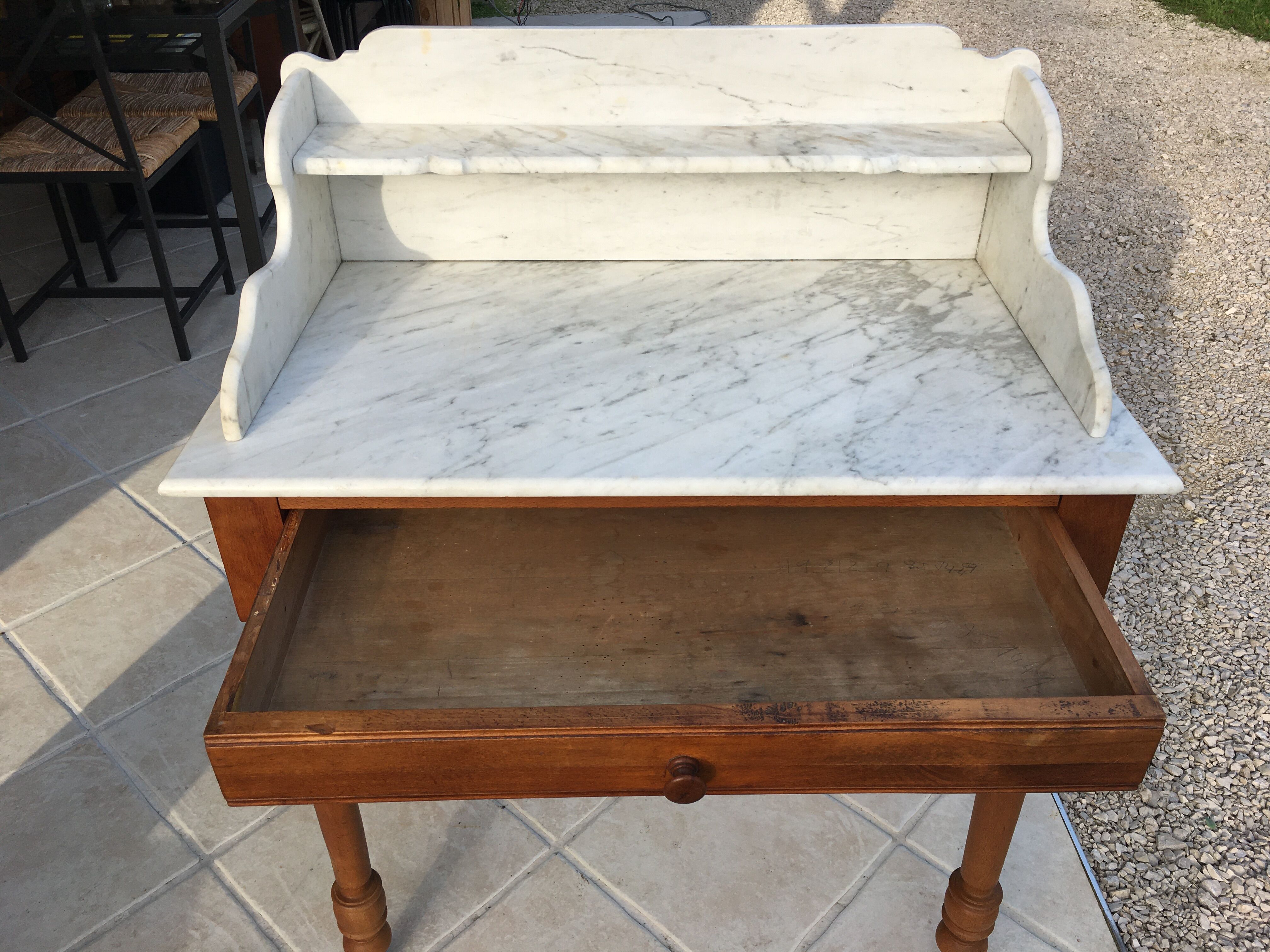Dressing table with marble top