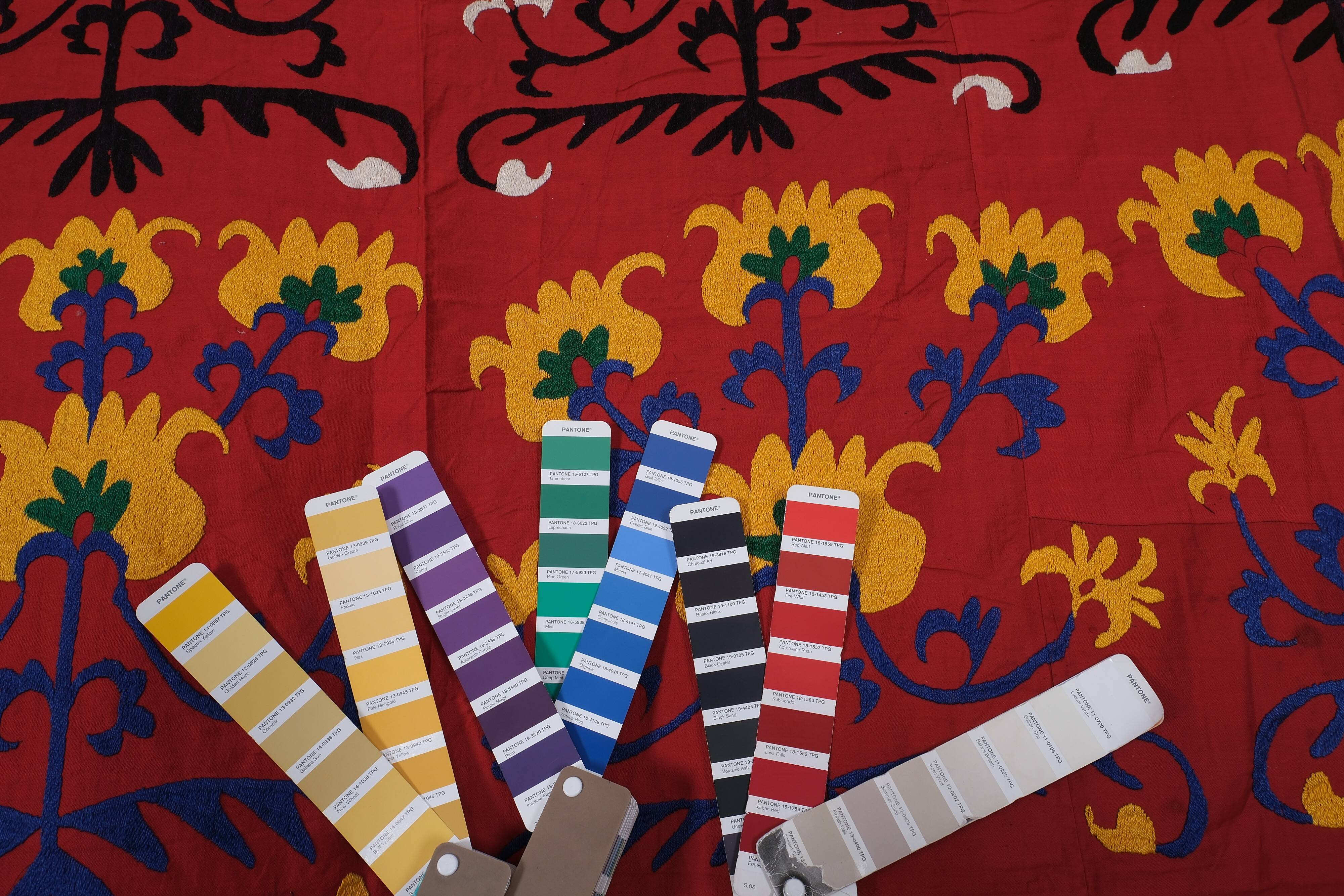 Hand knotted rug, vintage turkish rug 222x231 cm