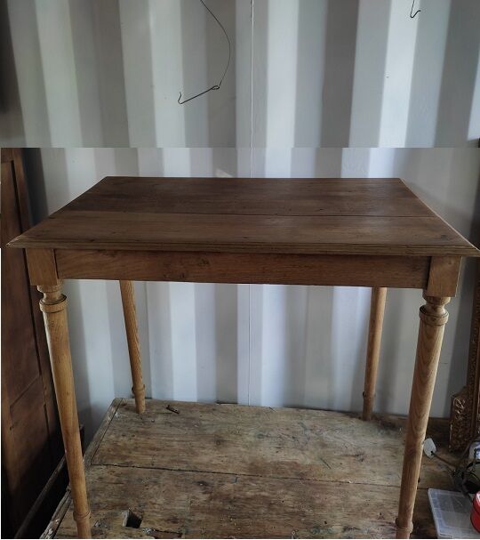Table en bois massif d'internat ancien vintage brocanteespritdantan