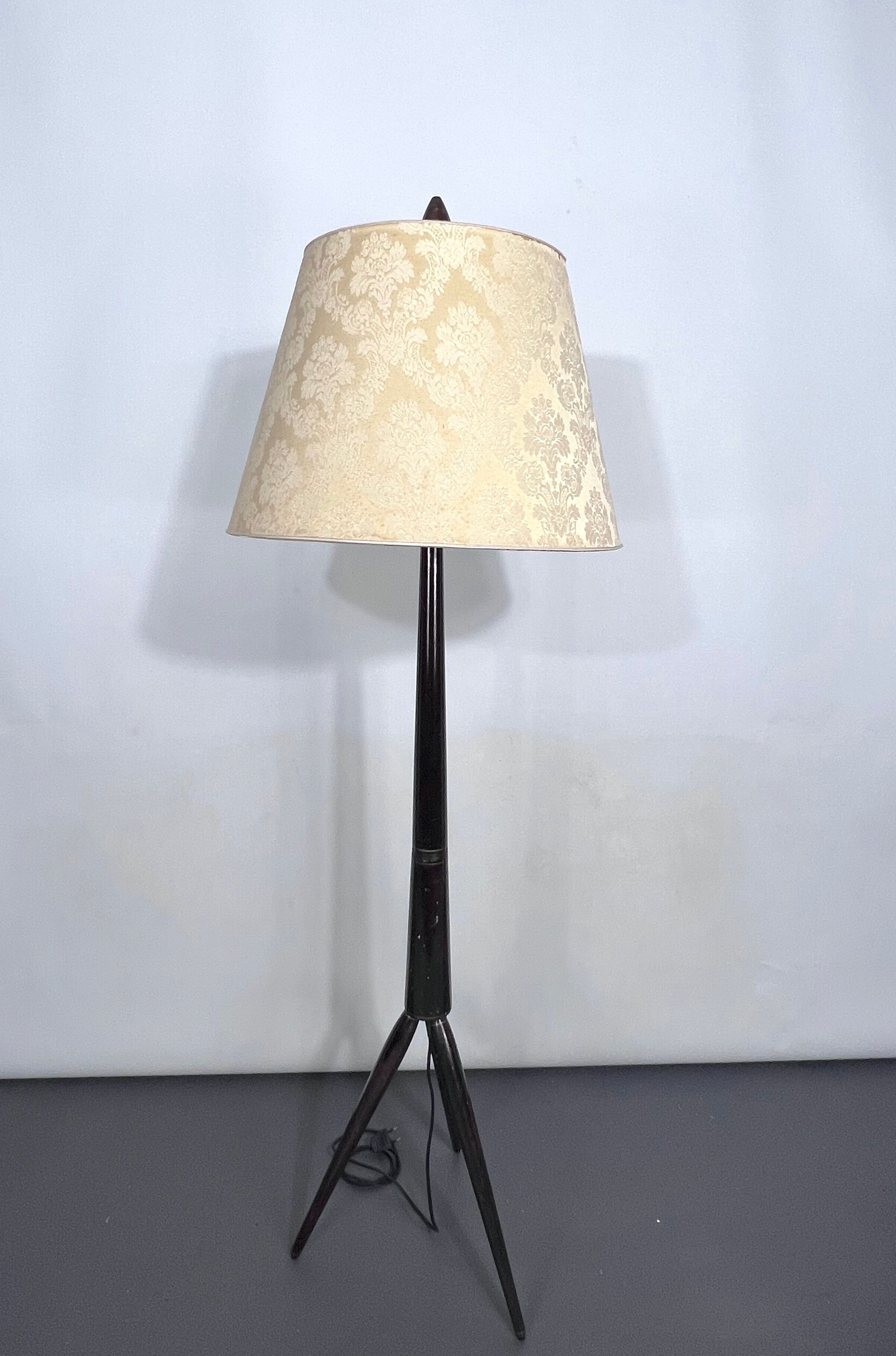 Wood tripod floor lamp, Italy, 1950s