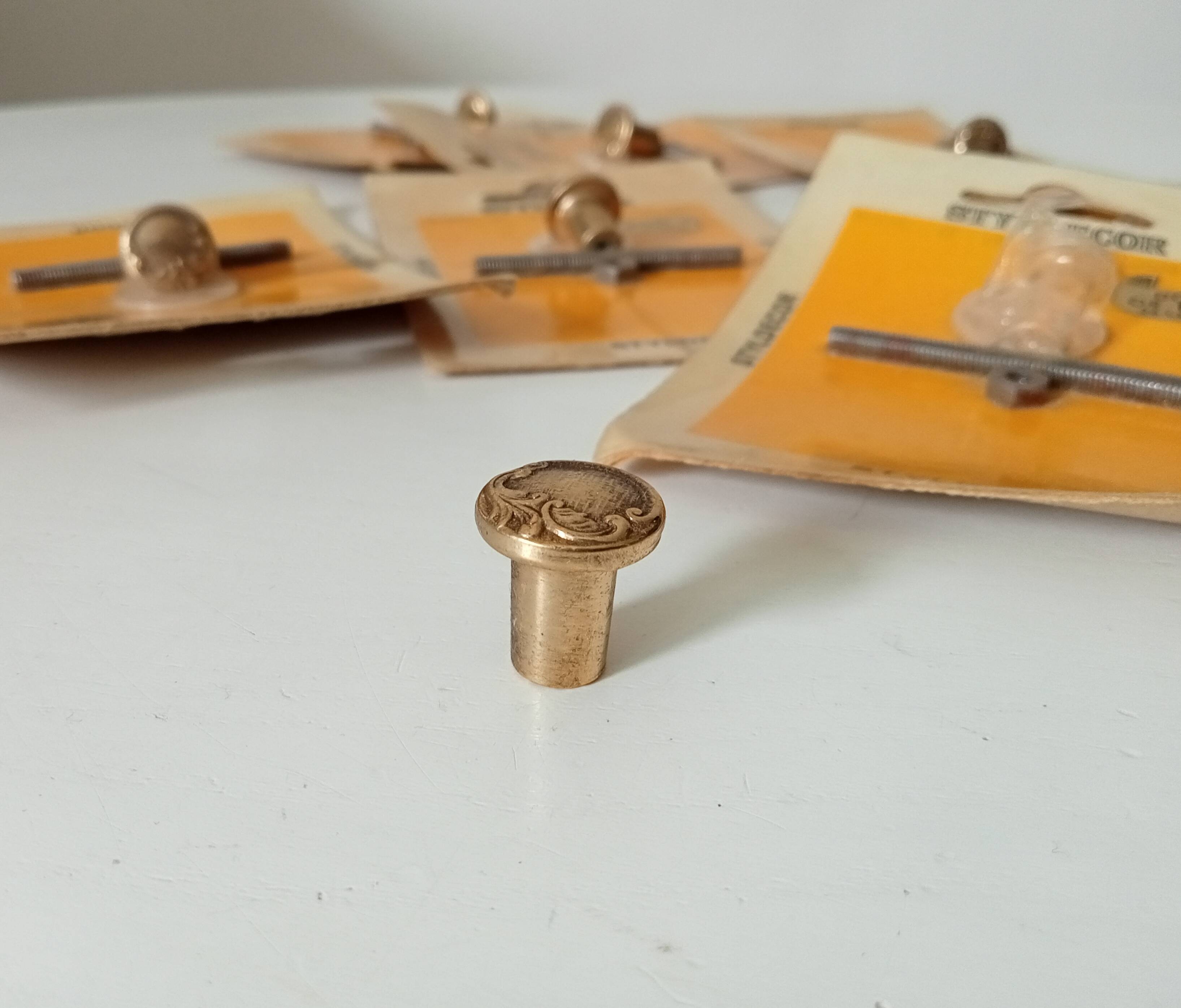 Antique furniture knob gilded with fine gold