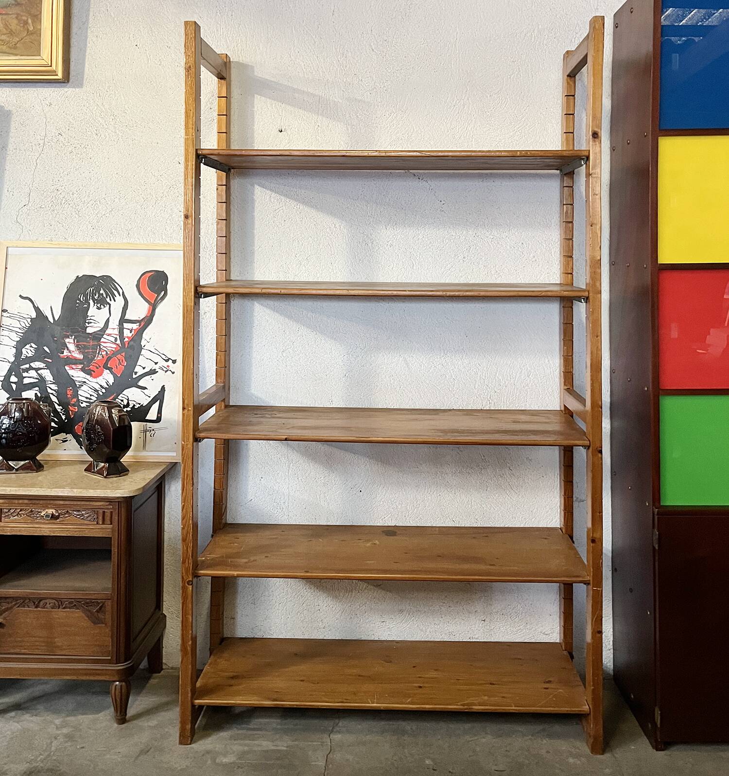 Modular shelf in solid pine