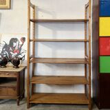 Modular shelf in solid pine