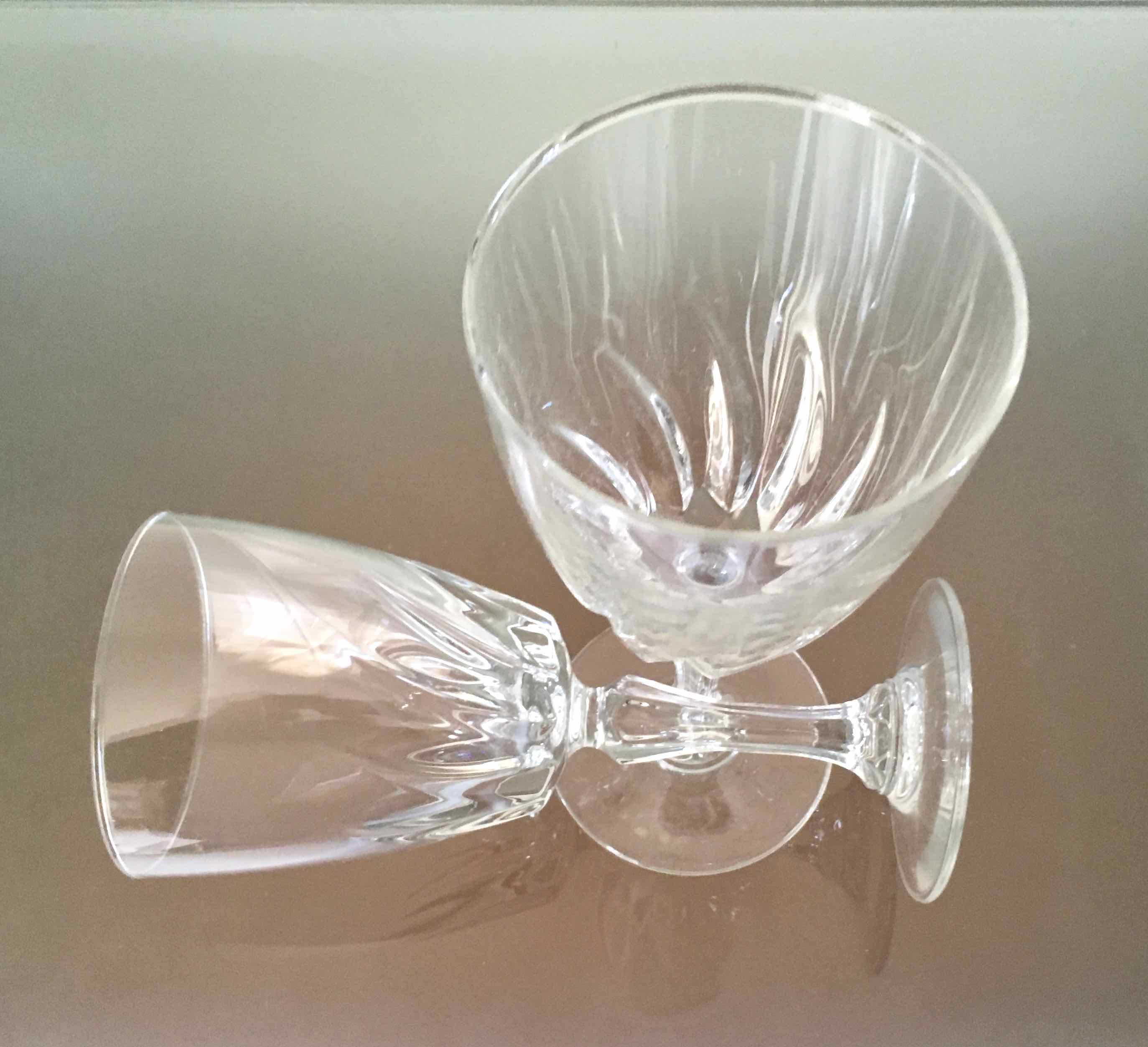 Set of 12 vintage wine glasses 1960