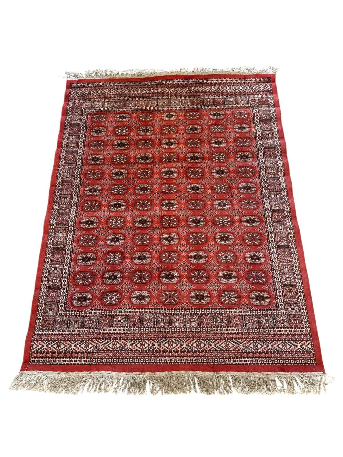 Tapis de style oriental 180cm x 133cm