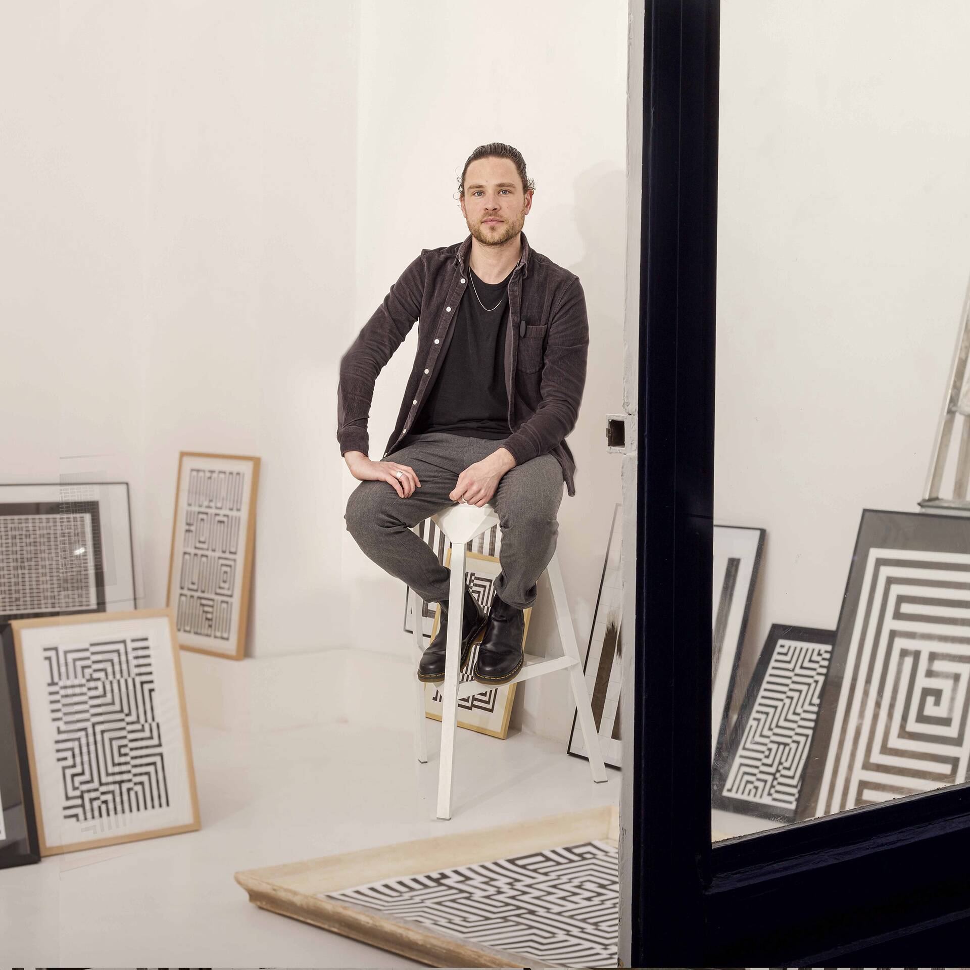 Guido de boer. small gray n°2.