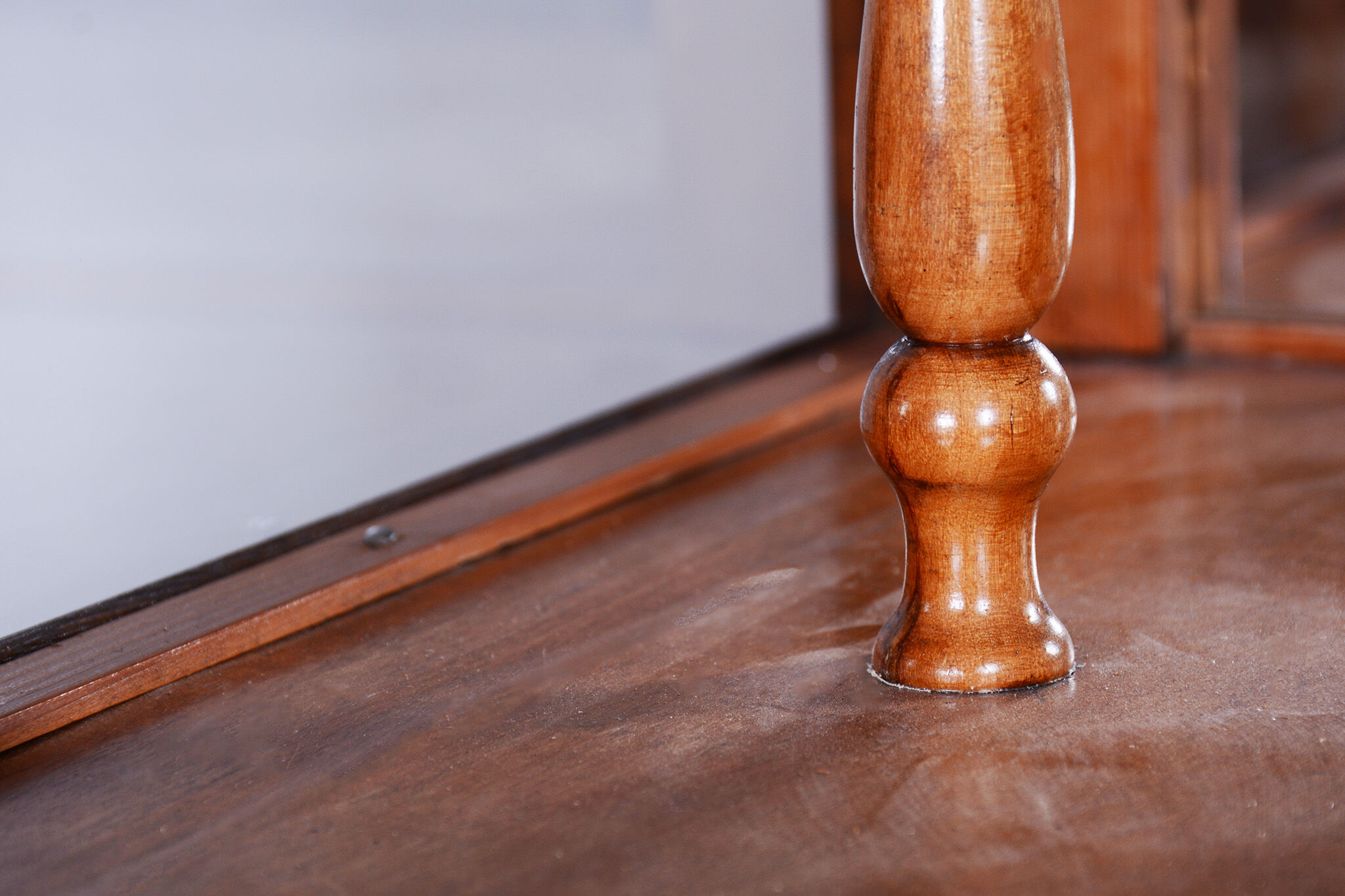 Biedermeier display cabinet, walnut, solid spruce, 1830s, czechia