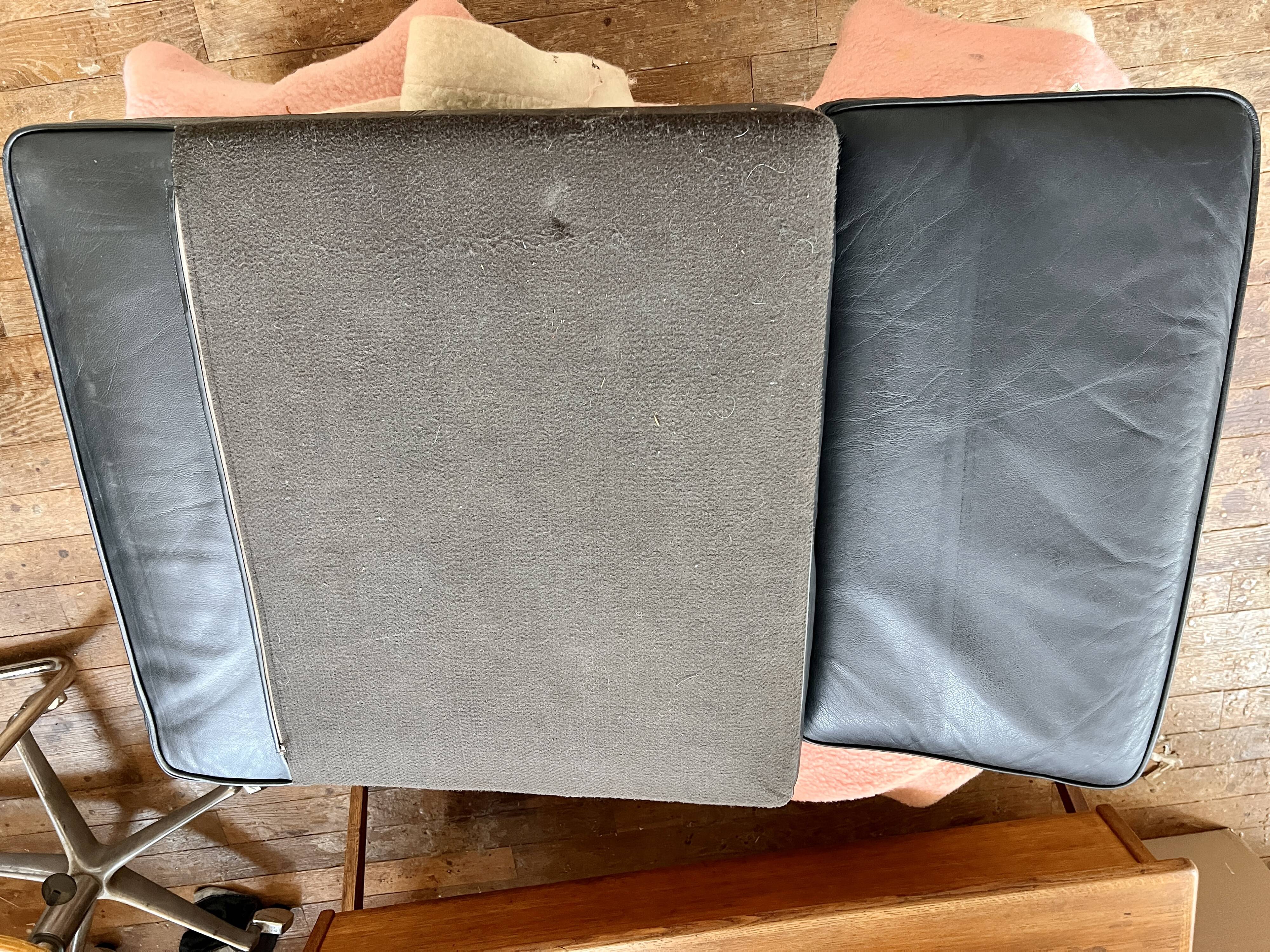 Canape seltz elm and leather design 1960