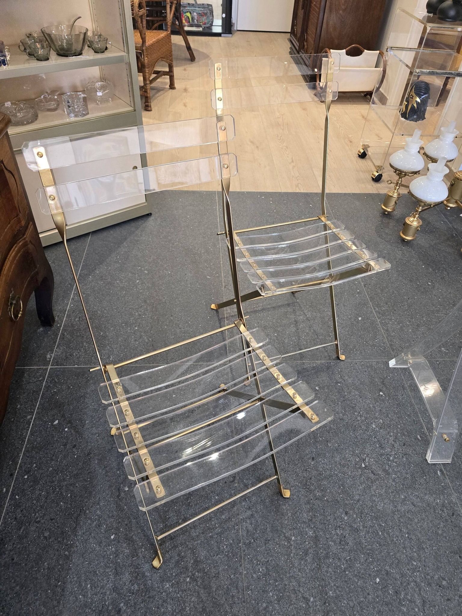 Marais International – Table and 2 chairs "The Invisibles by Marais"