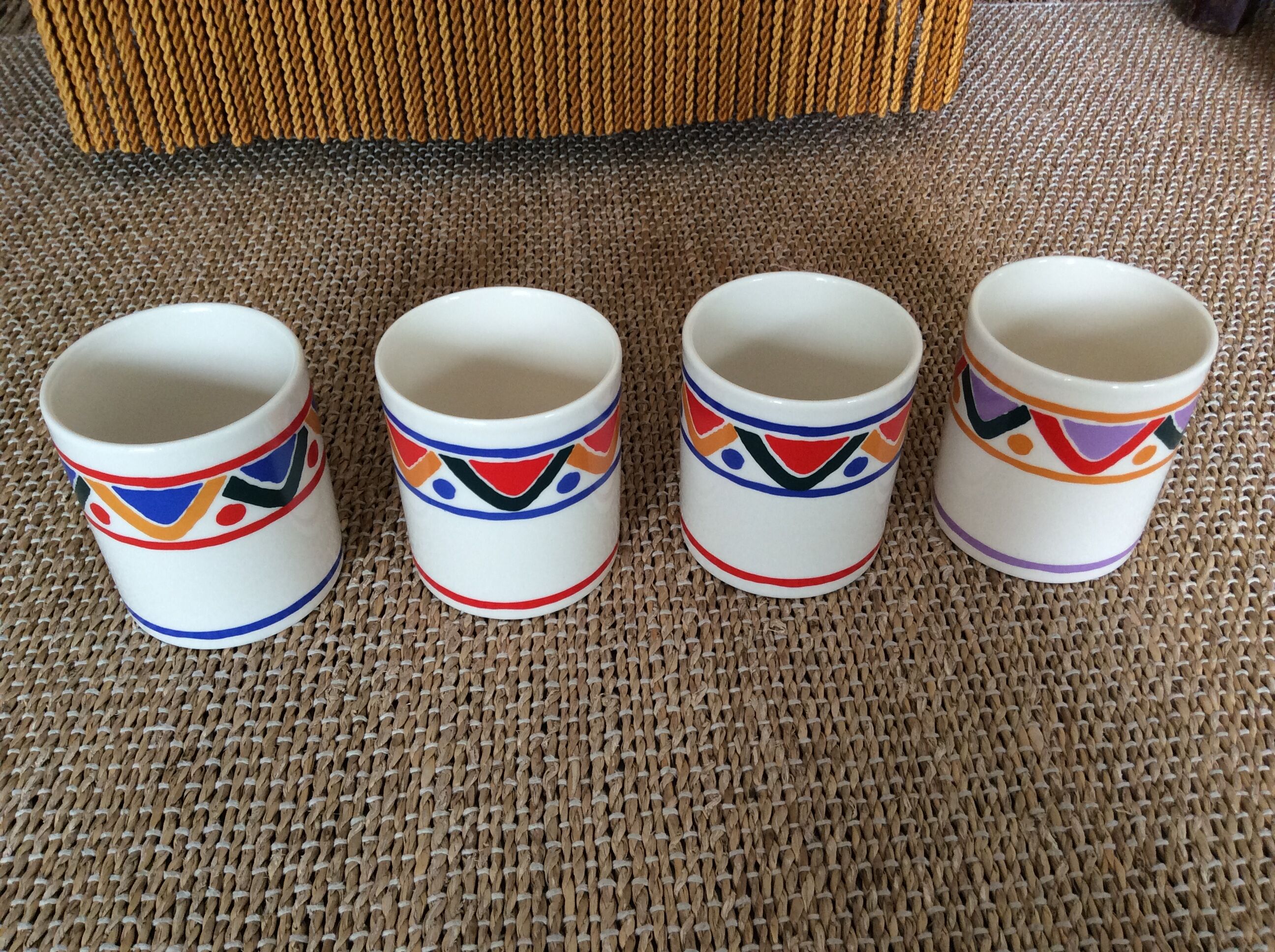 4 mugs