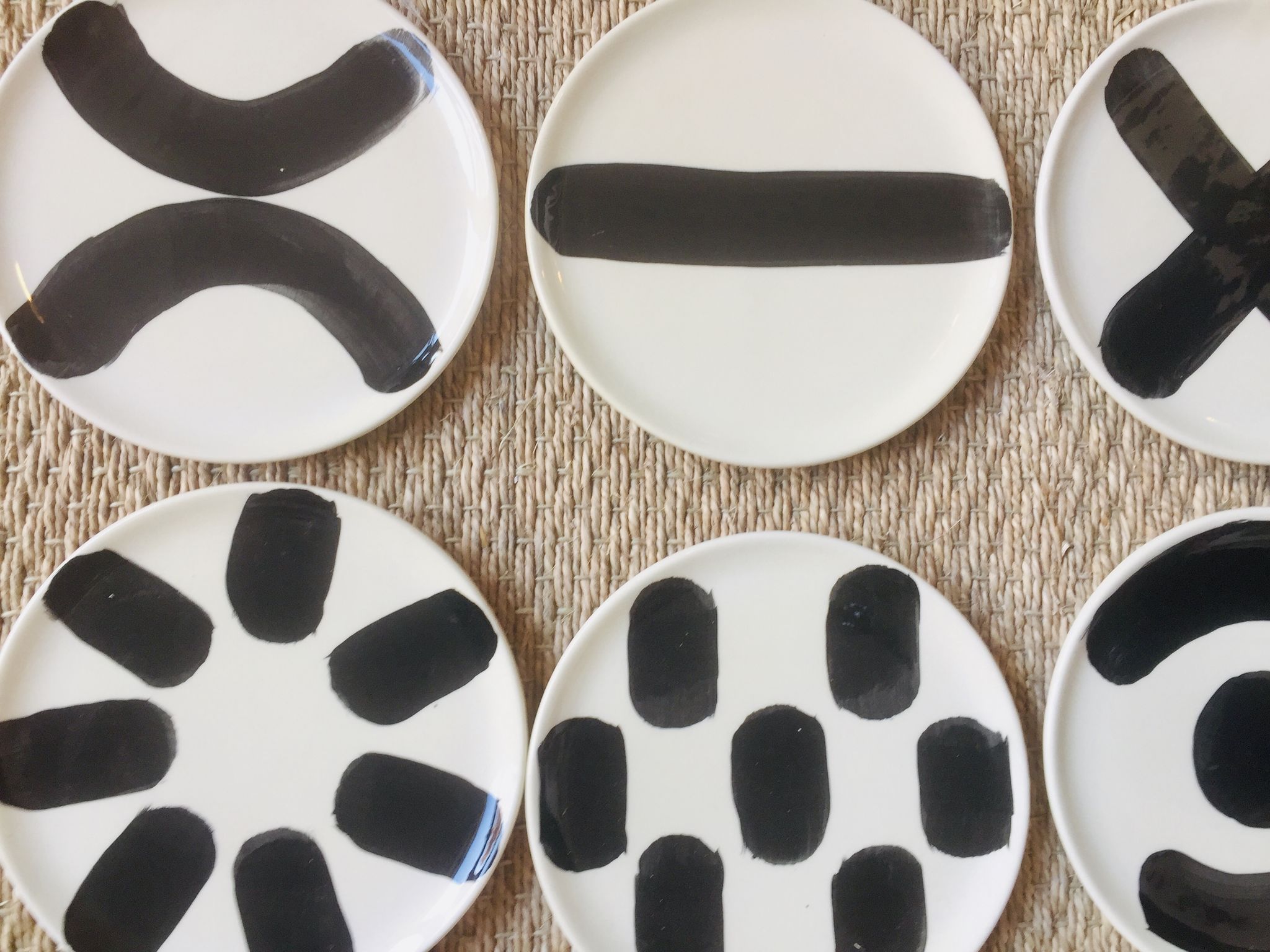 Set of 8 hand-painted dessert plates made by French Vallauris