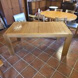 Extendable table in elm from the Regain house of the 1970s.