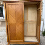 Cabinet 2 doors feet compass