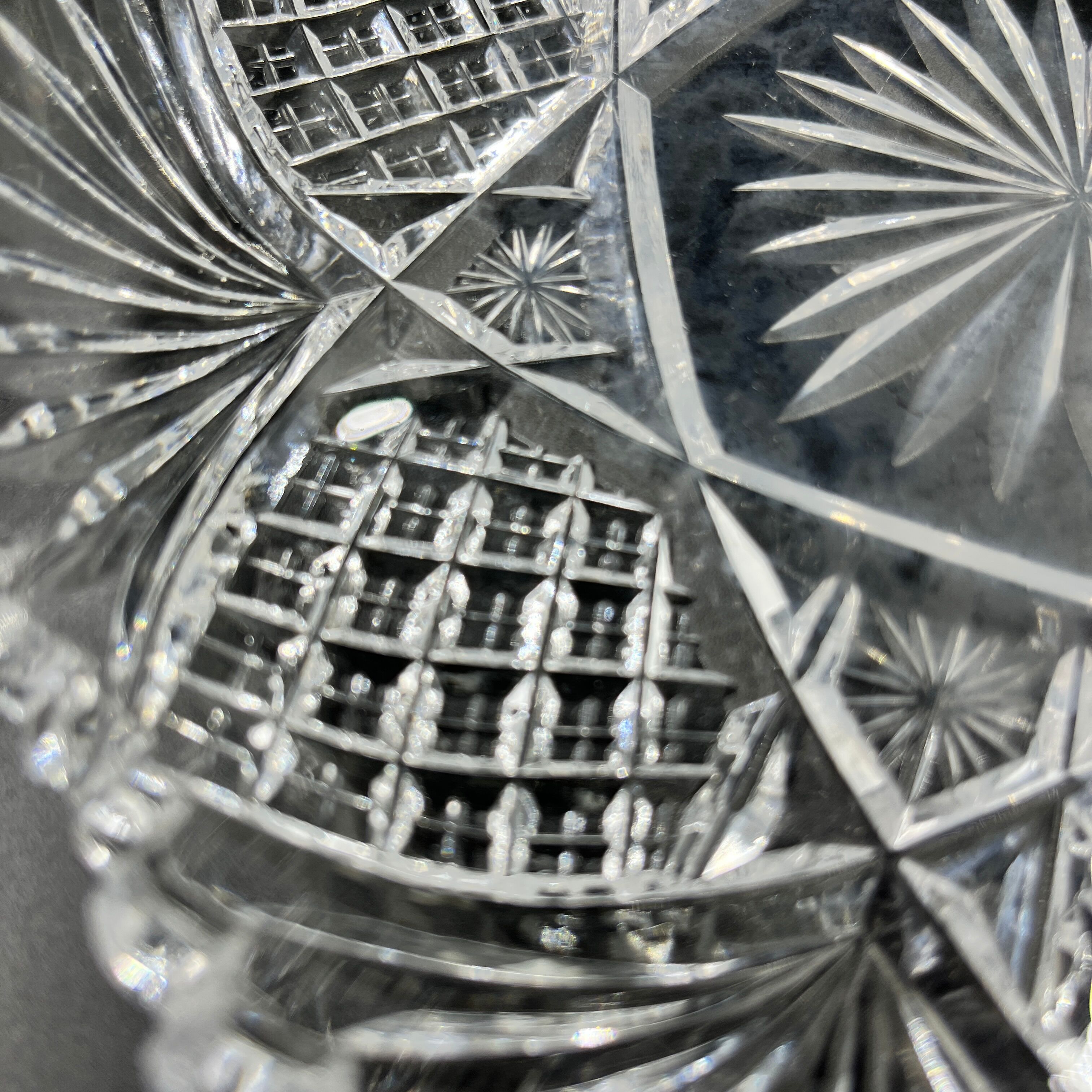 Empty crystal pocket