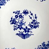 St Amand round hollow dish in blue earthenware