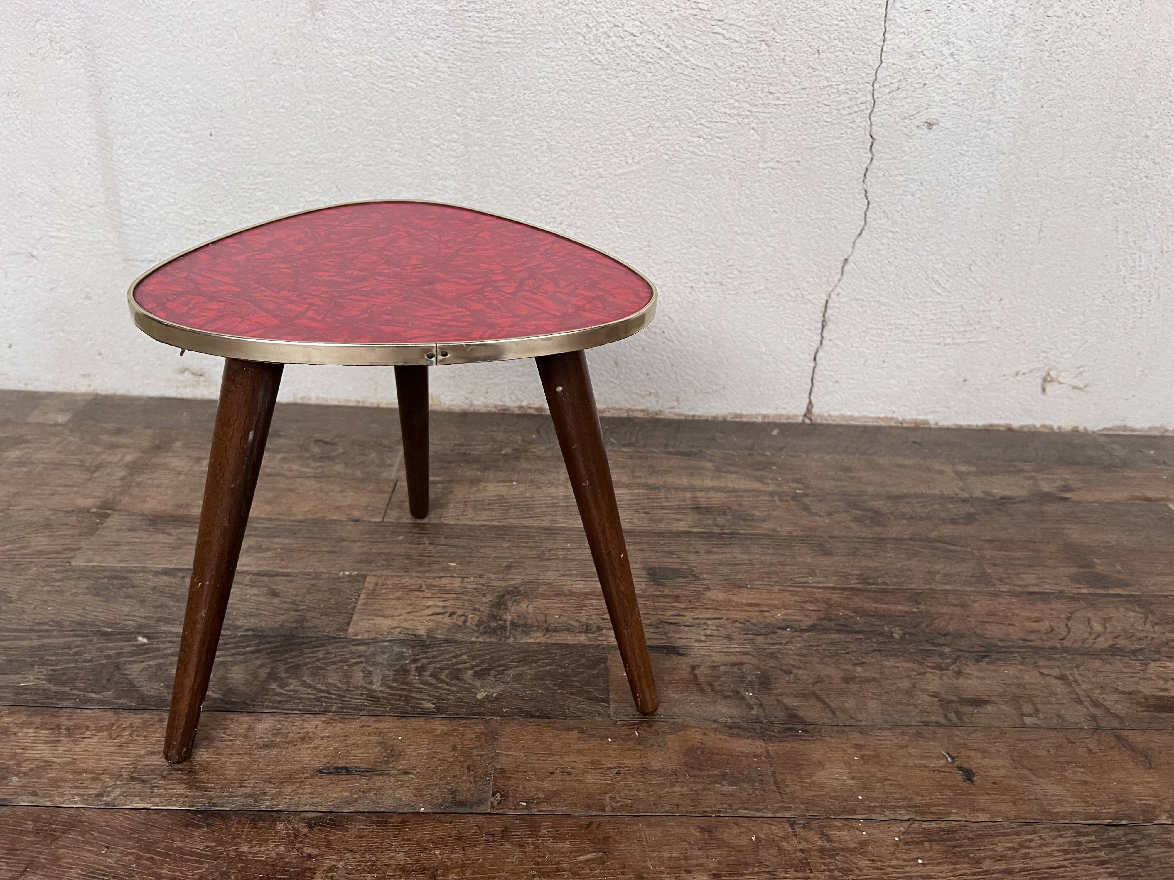 Triangular pedestal table small red table asymmetrical shape vintage tripod plant door