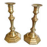 Paire de bougeoirs en bronze d'époque XVIIIe