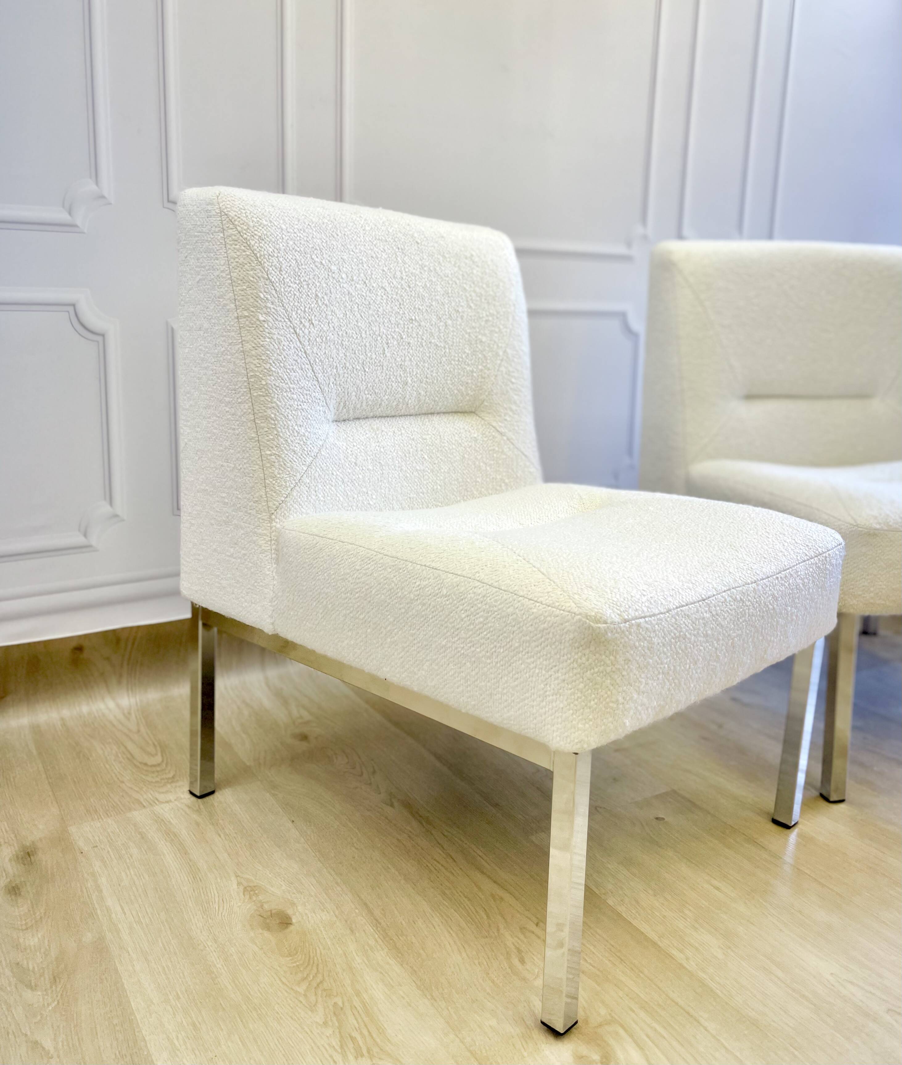 Paire de chauffeuses vintage bouclette blanche – design années 70